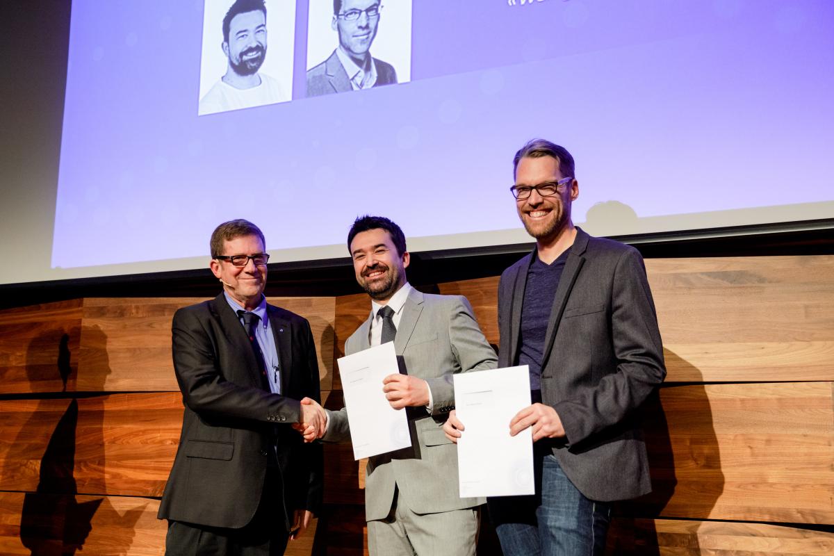 Dr Johan Siebert au centre, Fréderic Ehrler à droite