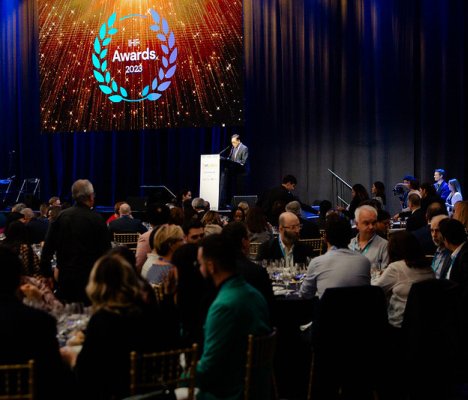 La cérémonie de la remise des prix lors du congrès 2023 de l'IHF à Lisbonne