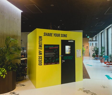 Cabine Share your song, Guess my emotion à la MEA des HUG